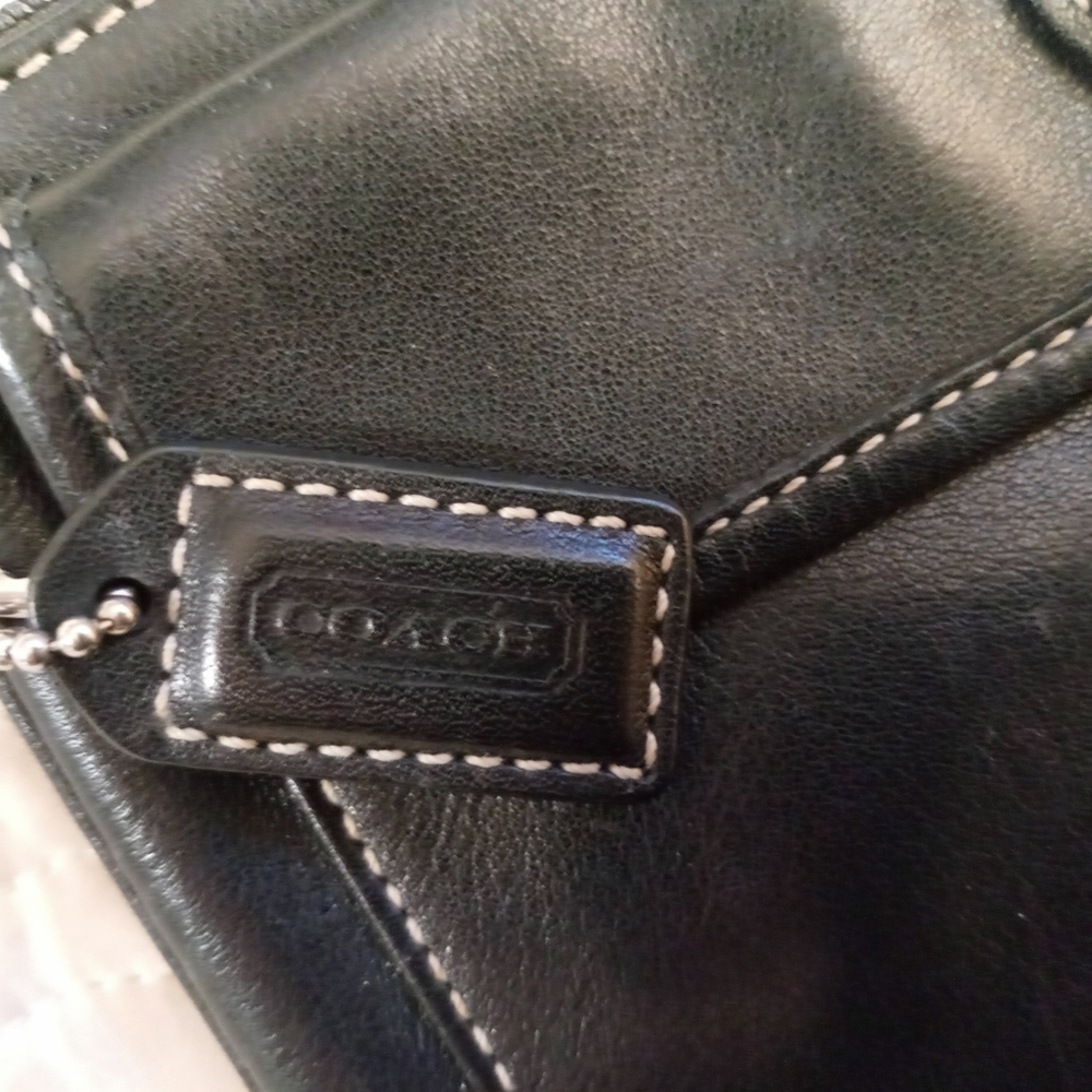 Coach Tabby Brown Leather Wristlet w/Silver tone Buckle Accent - Picture 8 of 9
